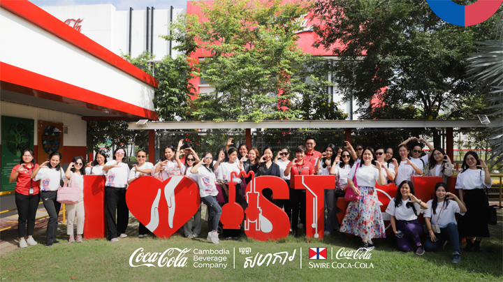 Empowering Women Entrepreneurs Empowering Women Entrepreneurs